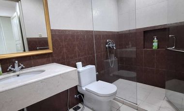 Hot Deal! Rumah Hook di Townhouse Kemang Barat – Lokasi Strategis, Harga Turun Jadi 8,5M