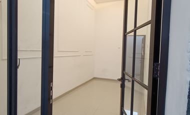 Rumah 1 Lantai Barat Surabaya 5x12 Termurah
