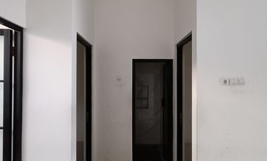 Rumah 1 Lantai Barat Surabaya 5x12 Termurah