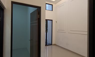 Rumah 1 Lantai Barat Surabaya 5x12 Termurah