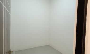 Rumah 1 Lantai Barat Surabaya 5x12 Termurah