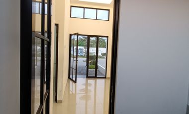 Rumah 1 Lantai Barat Surabaya 5x12 Termurah