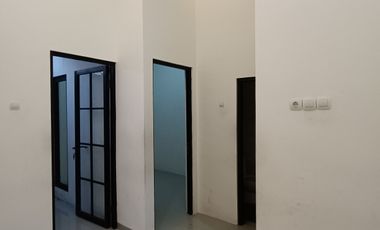 Rumah 1 Lantai Barat Surabaya 5x12 Termurah