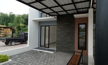 Rumah 1 Lantai Barat Surabaya 5x12 Termurah