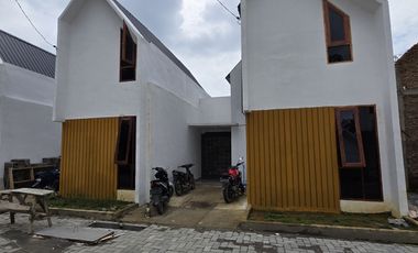 Rumah komplek di sunggal harga 100 jutaan aja