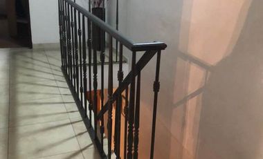 Casa Cinco Ambientes Muy Funcional