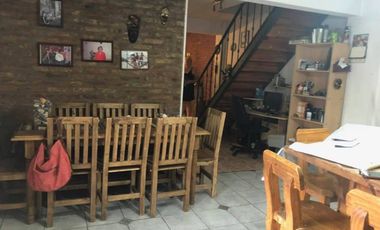 Casa Cinco Ambientes Muy Funcional