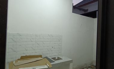 Rumah 2 Lantai Barat Surabaya 500 Jutaan