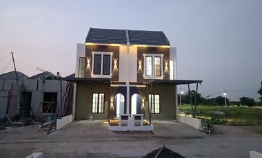 Rumah 2 Lantai Barat Surabaya 500 Jutaan