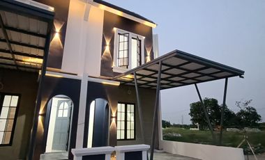 Rumah 2 Lantai Barat Surabaya 500 Jutaan