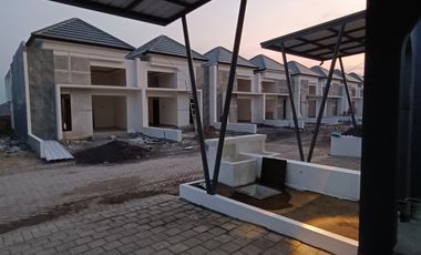 Rumah 2 Lantai Barat Surabaya 500 Jutaan