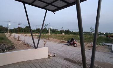 Rumah 2 Lantai Barat Surabaya 500 Jutaan