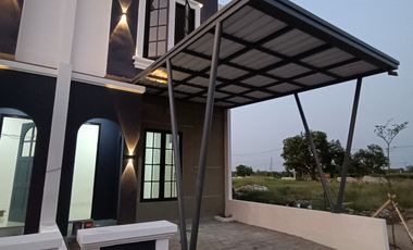 Rumah 2 Lantai Barat Surabaya 500 Jutaan