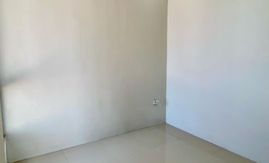 ADA KOLAM RENANG Rumah Mewah 2,5 Lantai Perum Delta Mandala Sidoarjo