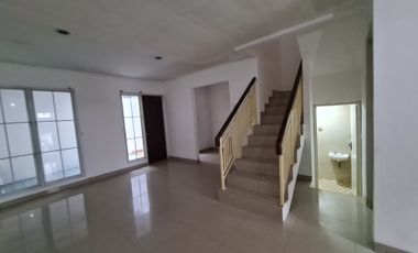 Disewakan rumah oscar jababeka kamar tidur 3+1