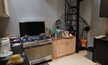 Rumah 2 Lantai Komplek International Village Lakarsantri Surabaya