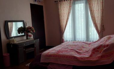 Rumah 2 Lantai Komplek International Village Lakarsantri Surabaya