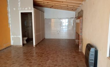 VENTA DE CASA APTA CREDITO EN COMANDANTE LUIS PIEDRABUENA SANTA CRUZ