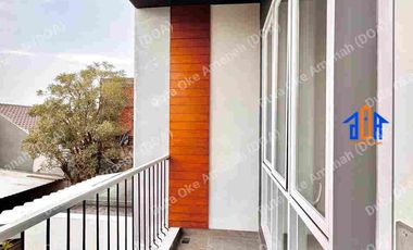 Rumah 3 Lantai Siap Huni di Mampang Pancoran Mas Depok