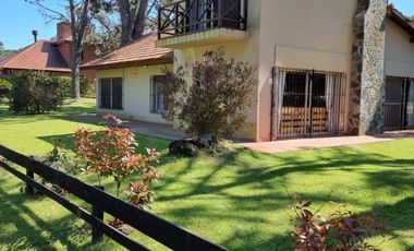 Muy linda casa en Falucho San Luis 400 - Valeria del Mar.