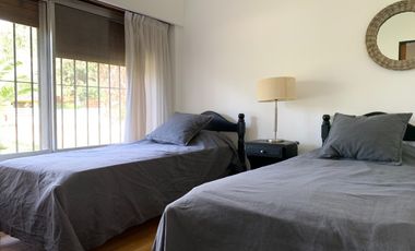 Muy linda casa en Falucho San Luis 400 - Valeria del Mar.