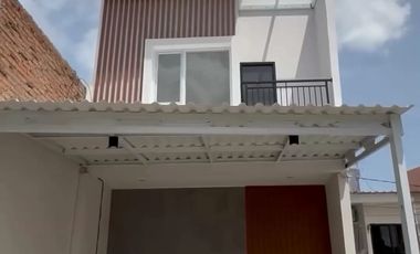 Rumah 2 Lantai Ready Unit , Ganggeng Jakut 1.45 M