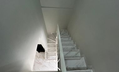Rumah 2 Lantai Ready Unit , Ganggeng Jakut 1.45 M