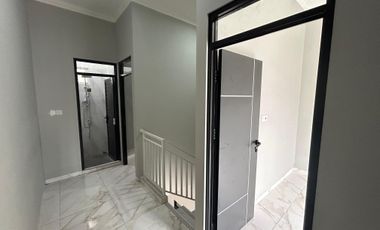 Rumah 2 Lantai Ready Unit , Ganggeng Jakut 1.45 M