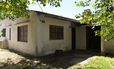 Casa de 3 amb. con depto. en zona norte