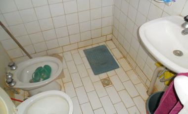 Casa de 3 amb. con depto. en zona norte