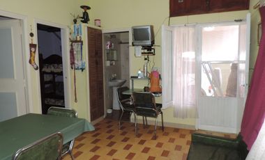 Casa de 3 Amb. con gran lote