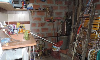 Casa de 3 Amb. con gran lote