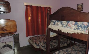 Casa de 3 Amb. con gran lote