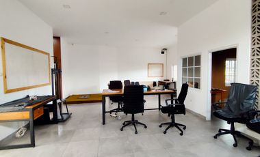 Rumah Bagus Cocok untuk Kantor Dekat dengan Pusat Kota Cianjur