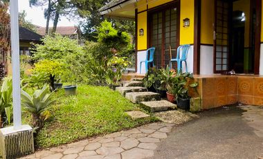 Villa Siap Huni Kondisi Bagus Udara Segar dan Asri di Kota Bunga