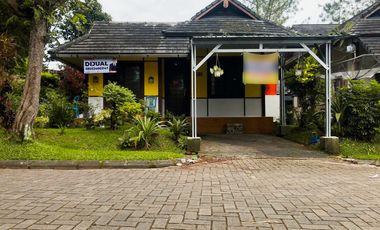 Villa Siap Huni Kondisi Bagus Udara Segar dan Asri di Kota Bunga