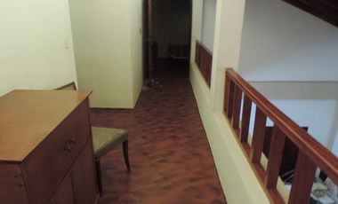 Chalet centrico de 4 Amb. con gran lote