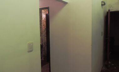 Chalet centrico de 4 Amb. con gran lote
