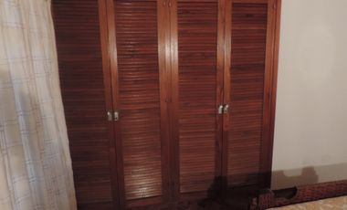Chalet centrico de 4 Amb. con gran lote