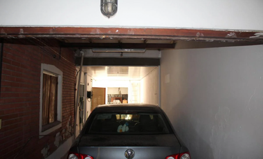 CASA 3 AMBIENTES CON COCHERA, PARQUE, MAS DEPARTAMENTO DE 2 AMBIENTES, APTO CREDITO