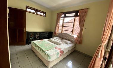 Cepat Vila Nyaman Lantai Marmer Strategis di Bumi Ciherang Puncak