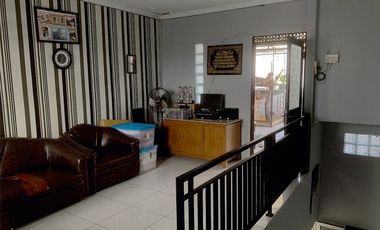 Rumah 2 Lantai Berada Tepat di Pusat Kota Cianjur