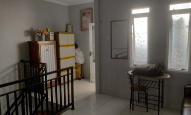 Rumah 2 Lantai Berada Tepat di Pusat Kota Cianjur