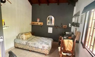 CASA QUINTA EN VENTA EN LOTE DE 3000 M2 - 6 AMBIENTES - ESCUCHA OFERTAS - PILAR A REFACCIONAR