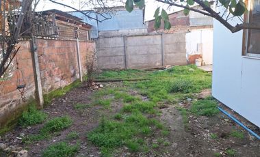 Casa de un piso, en Calle Chacabuco, a pasos de Rengo