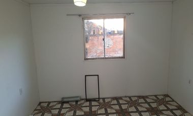 Casa de un piso, en Calle Chacabuco, a pasos de Rengo