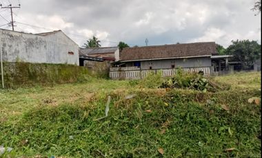 Dijual Tanah Murah Luas Pinggir Jalan Raya dan Pasar di Sukabumi