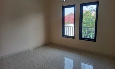 Rumah Baru Siap Huni Dalam Komplek Duren Sawit