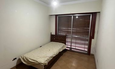 Venta de casa 4 ambientes Villa Luzuriaga