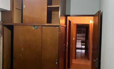 Venta de casa 4 ambientes Villa Luzuriaga